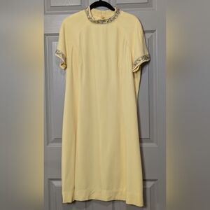 Vintage 60s Yellow Mod Dress With Paisley Trim Size Large